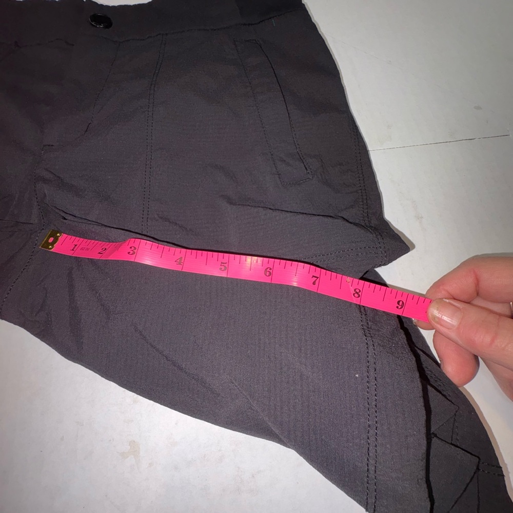 Athleta Trekkie Bermuda 2.0 Shorts athletic outdoor black womens size 2 - Picture 3 of 9